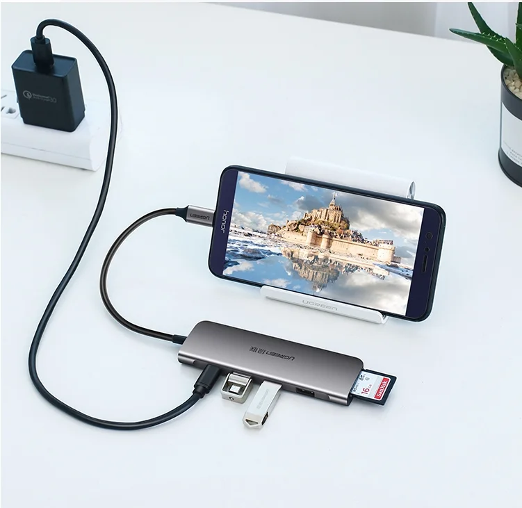 Bộ chuyển đổi USB Type-C sang SD+TF+3 cổng USB 3.0 Ugreen (50598)