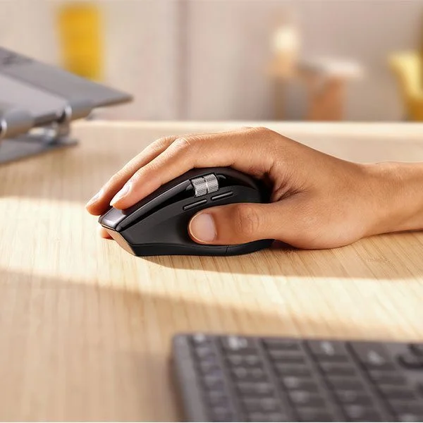 Chuột không dây Bluetooth v5.4 & Wirelless 2.4GHz hỗ trợ 5000DPI Ugreen 45792 cao cấp — ảnh 4