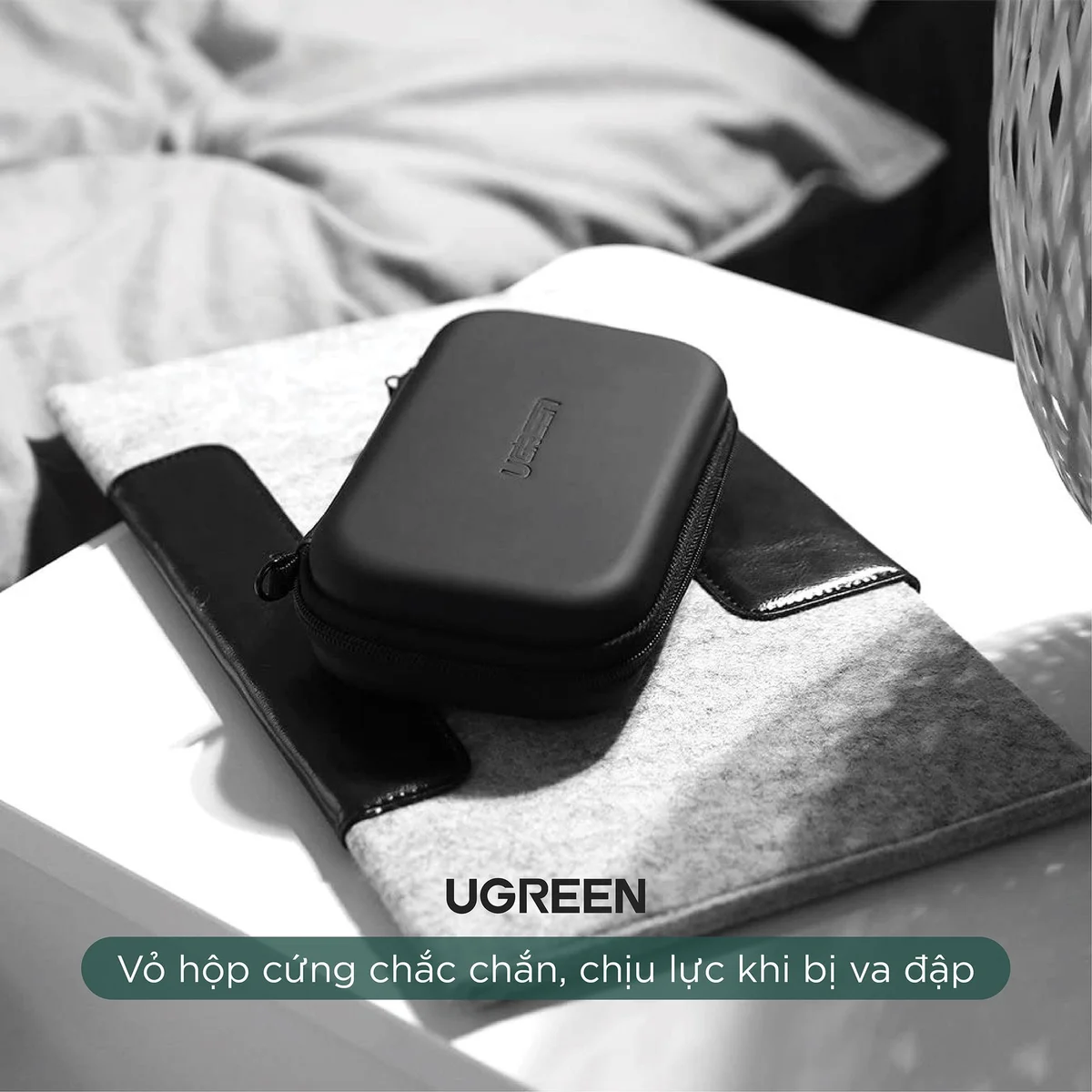 Ugreen 40707 Màu Đen Hộp đựng ổ cứng 2.5 HDD chống sốc