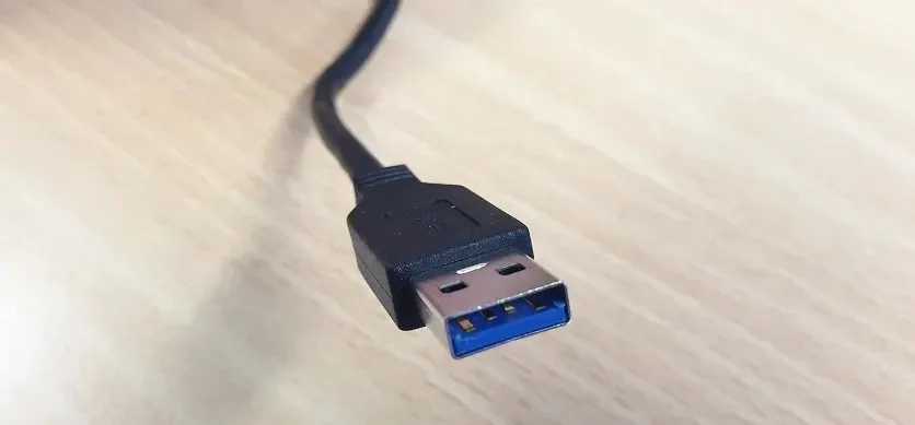 USB 3.1 so với 3.0 so với USB-C: Sự khác biệt là gì